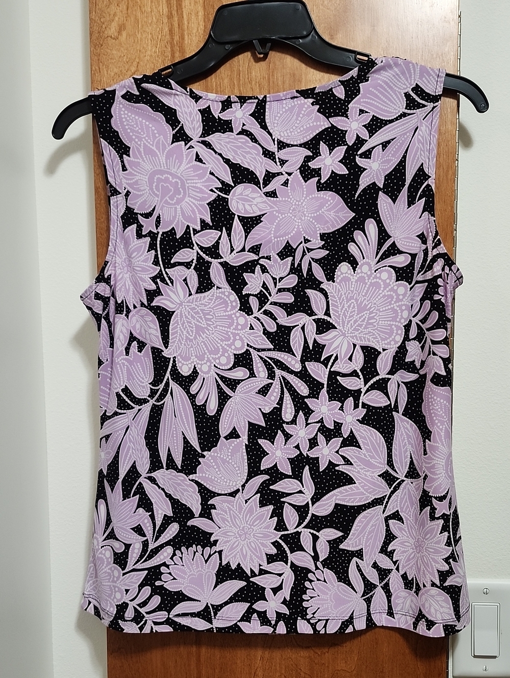 NWOT Black Label By Evan Piccone Size L Sleeveless Cowl Neck Top - Picture 3 of 6